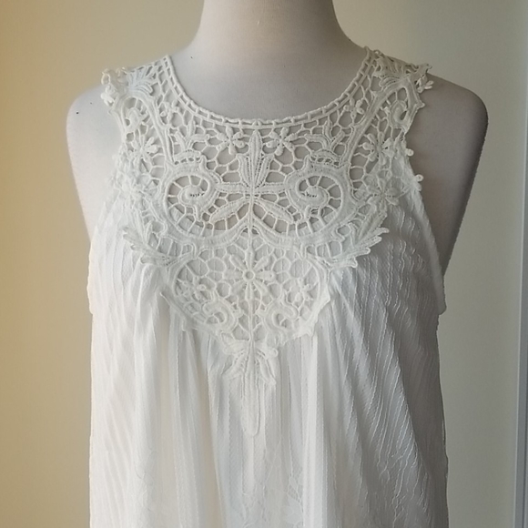 Suzanne Betro White Lace Sleeveless Boho Tunic - Picture 3 of 7